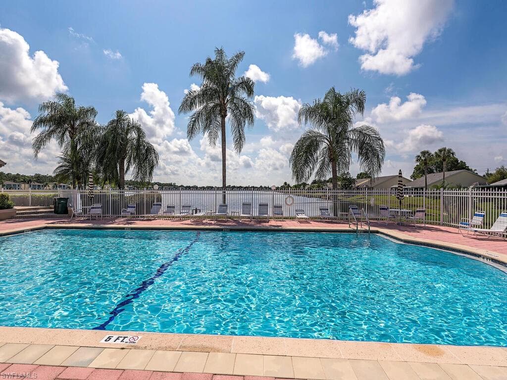 5144 Lochwood Ct, Naples, FL 34112-30