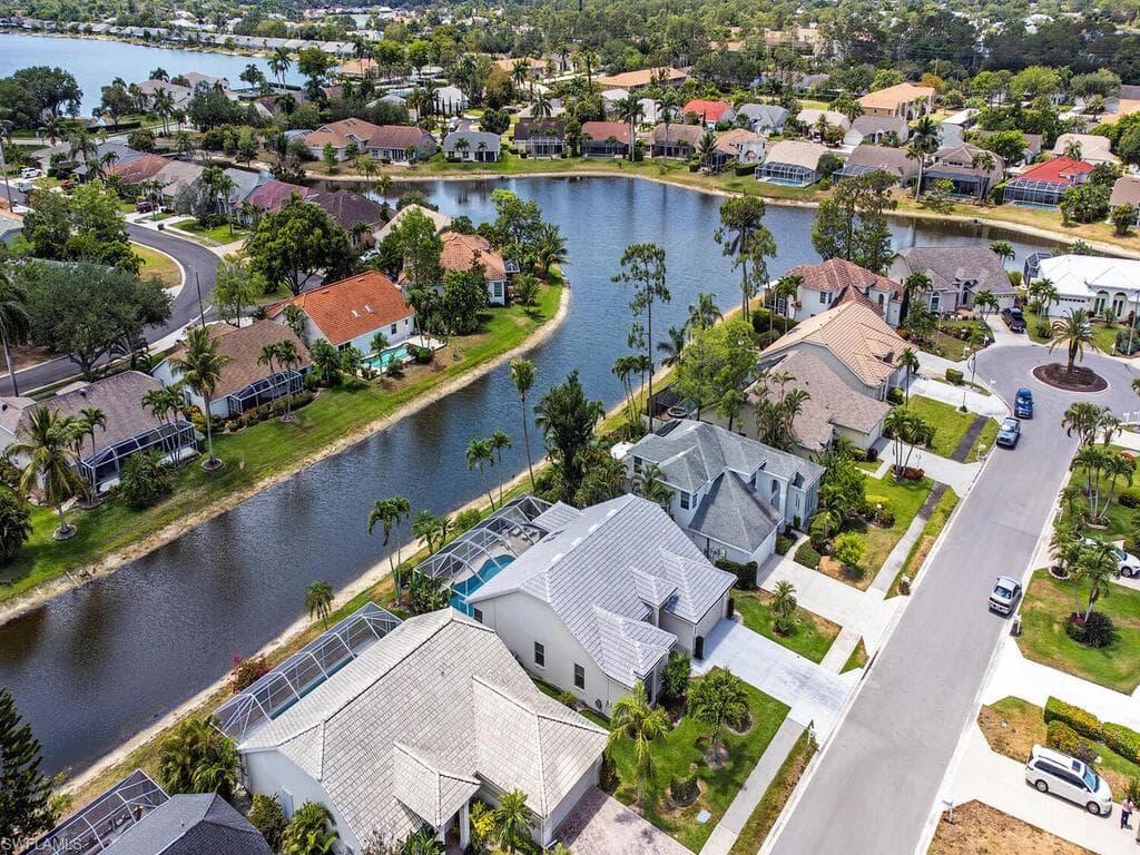 5144 Lochwood Ct, Naples, FL 34112-3