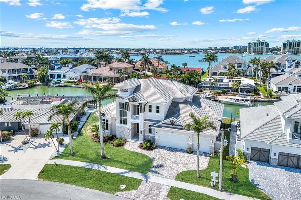 954 Sundrop Ct, Marco Island, FL 34145-4