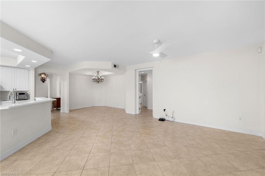 1630 Tarpon Bay Dr S 102, Naples, FL 34119-15