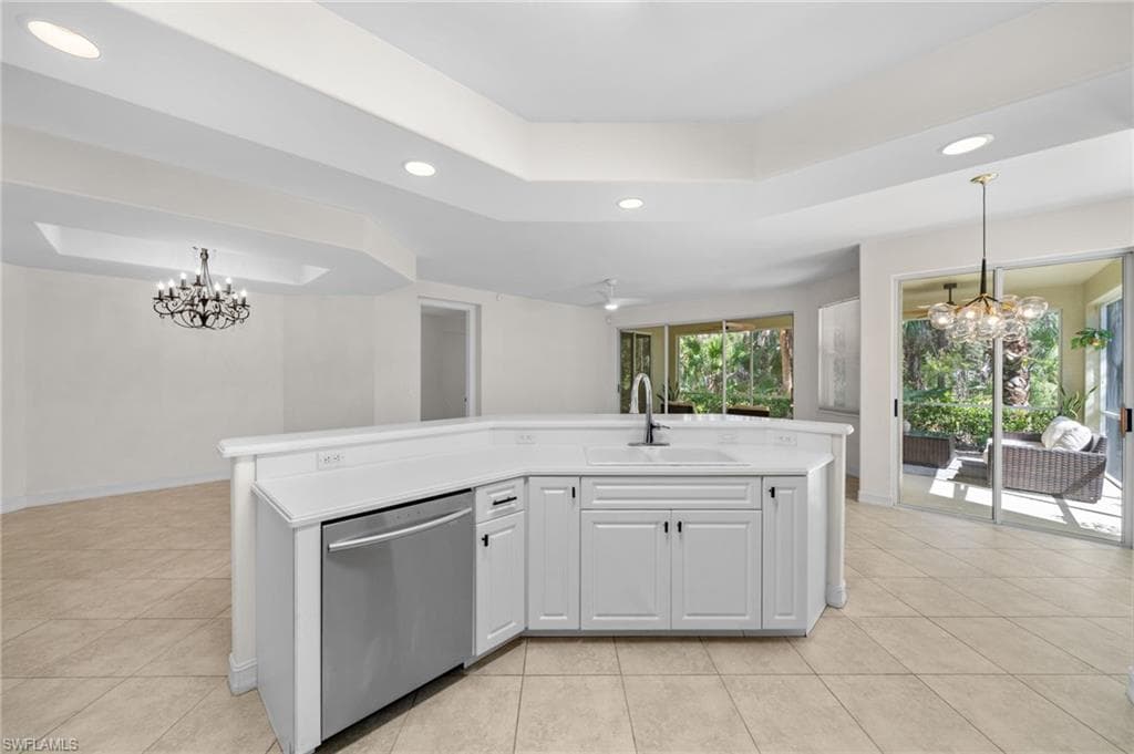 1630 Tarpon Bay Dr S 102, Naples, FL 34119-20