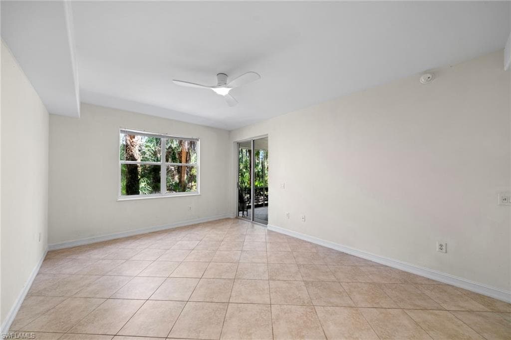 1630 Tarpon Bay Dr S 102, Naples, FL 34119-31