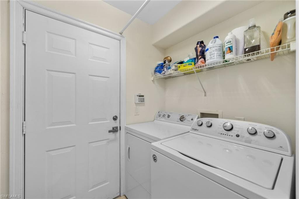 1630 Tarpon Bay Dr S 102, Naples, FL 34119-34