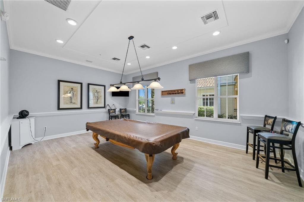 1630 Tarpon Bay Dr S 102, Naples, FL 34119-49