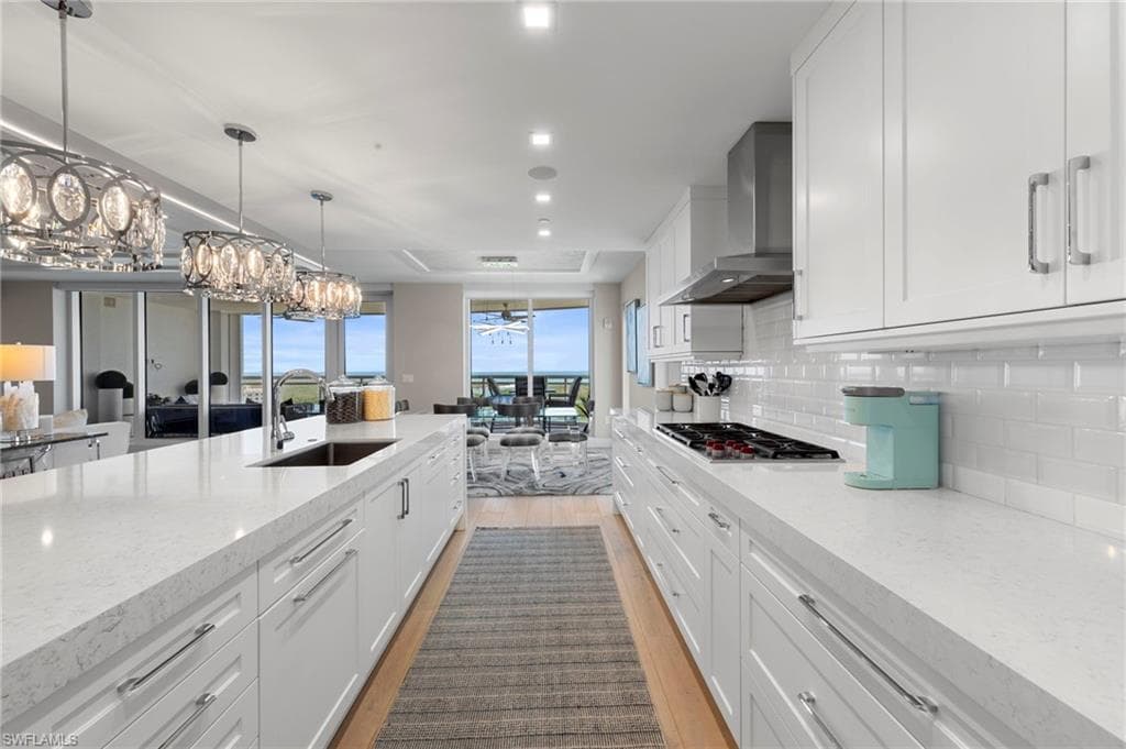 13915 Old Coast Rd 1706, Naples, FL 34110-18