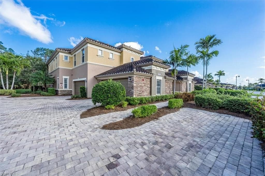 9528 Ironstone Ter 201, Naples, FL 34120-25