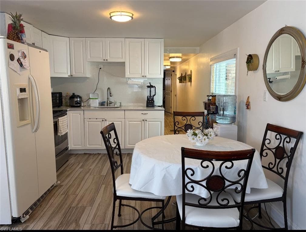 152 Cape Sable Dr, Naples, FL 34104-6