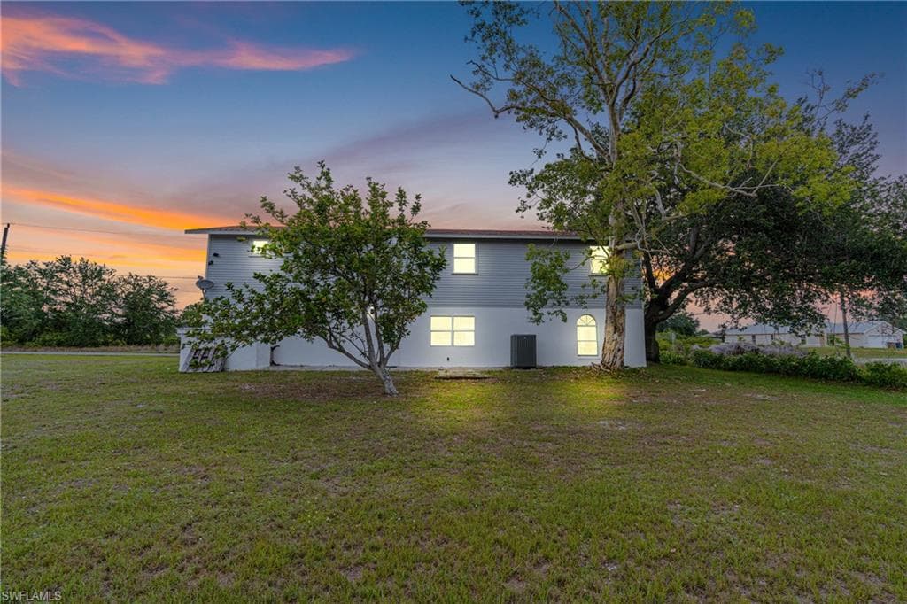 3303 6th St SW, Lehigh Acres, FL 33976-40