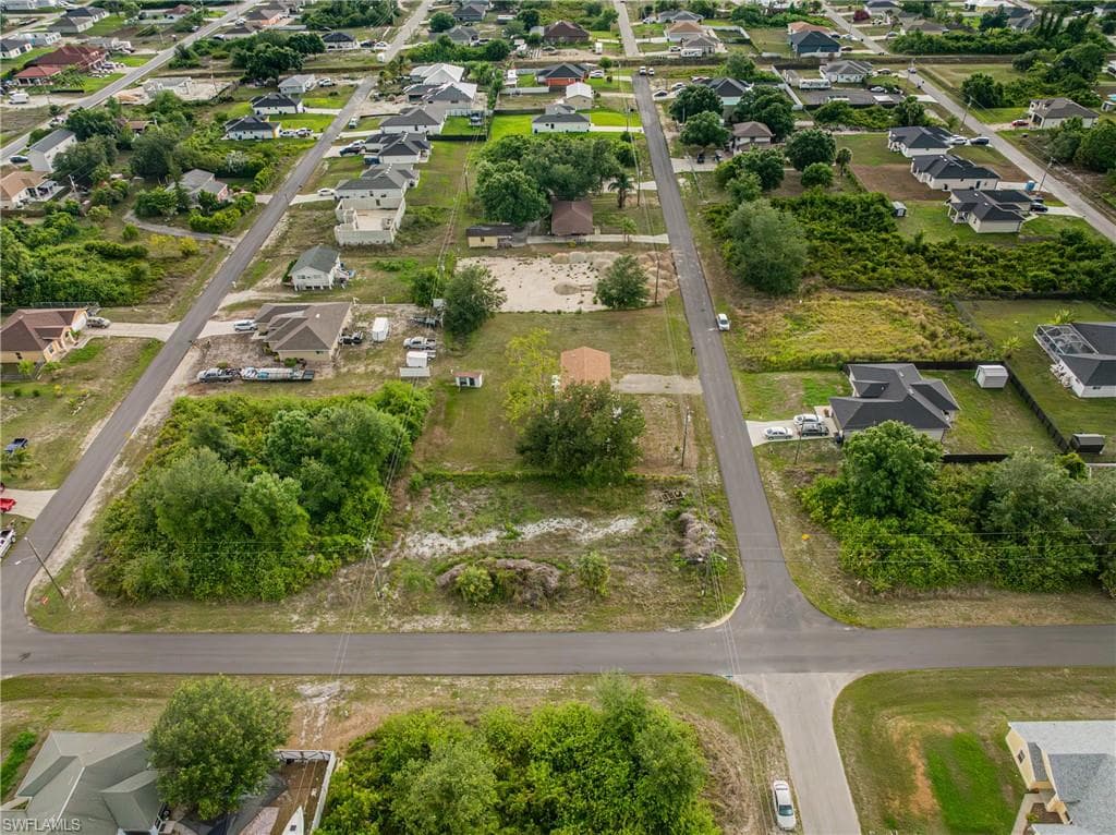 3303 6th St SW, Lehigh Acres, FL 33976-48