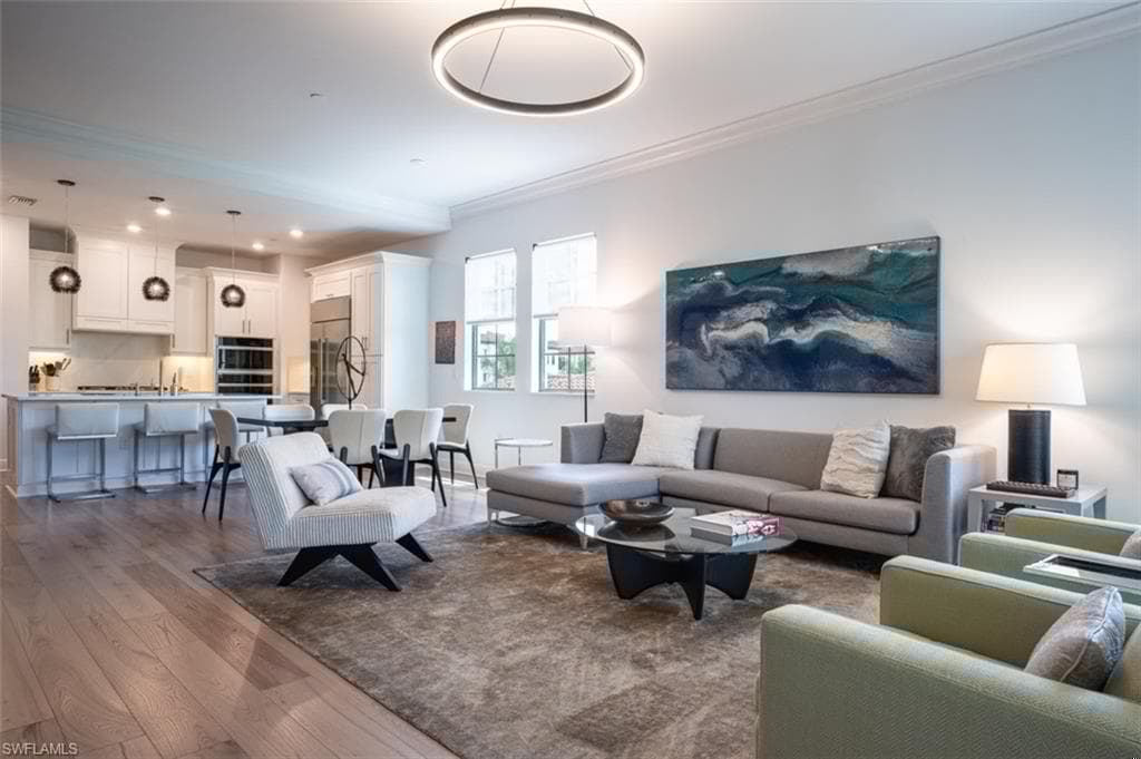 16360 Viansa Way 8-201, Naples, FL 34110-10