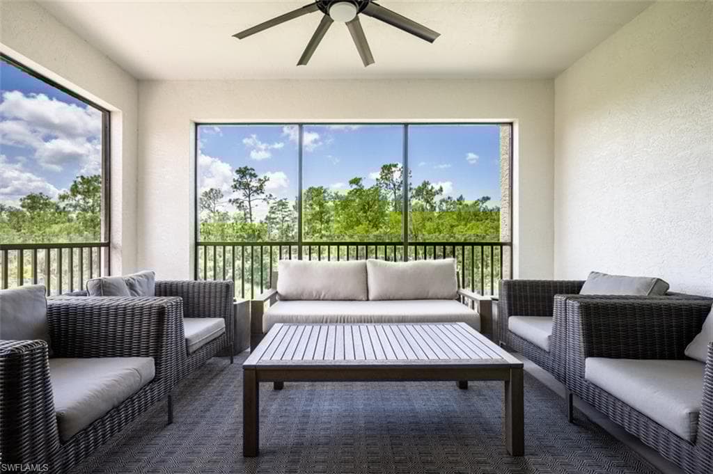 16360 Viansa Way 8-201, Naples, FL 34110-29