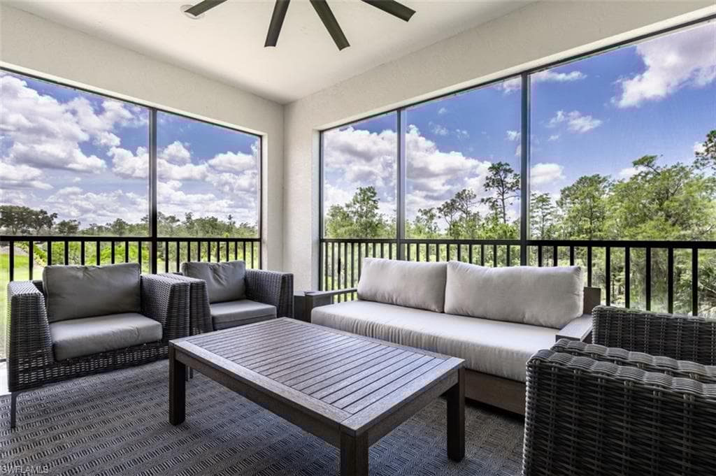 16360 Viansa Way 8-201, Naples, FL 34110-31