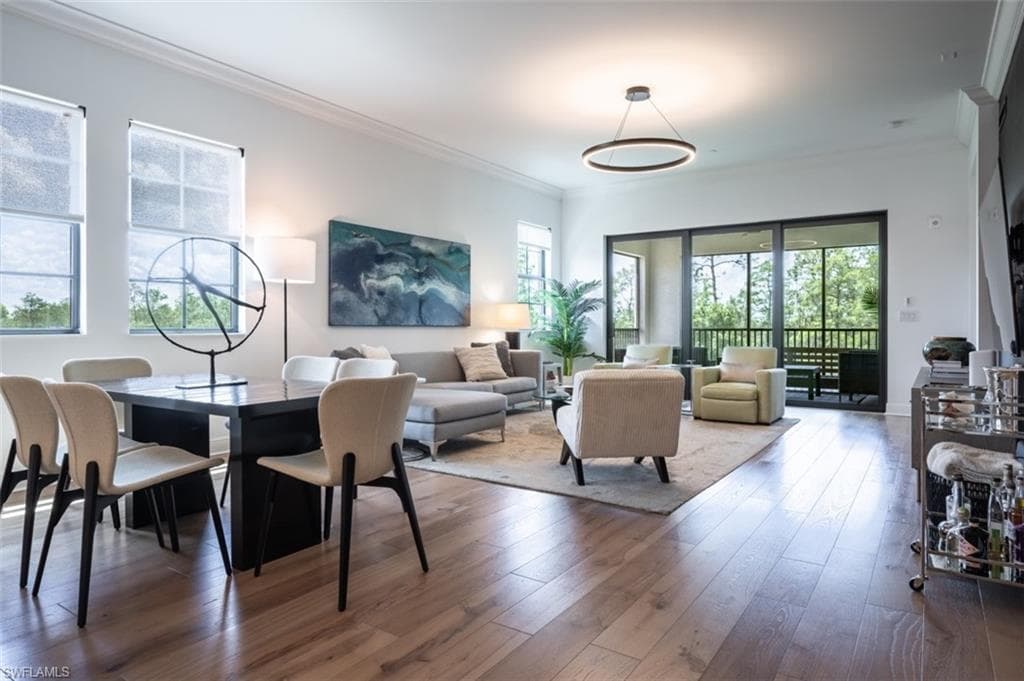 16360 Viansa Way 8-201, Naples, FL 34110-8