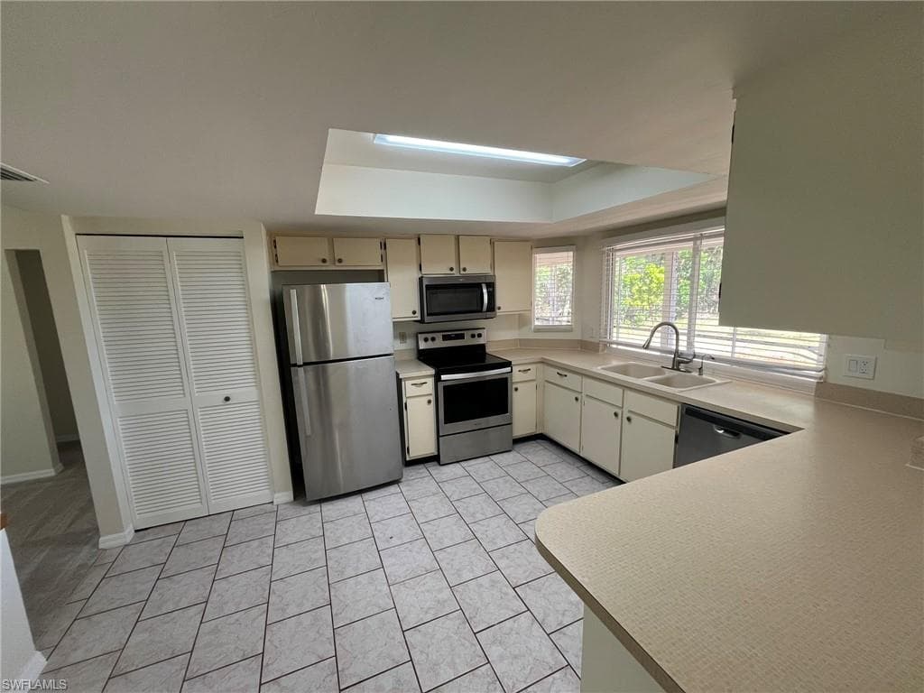 1706 Forest Lakes Blvd, Naples, FL 34105-6