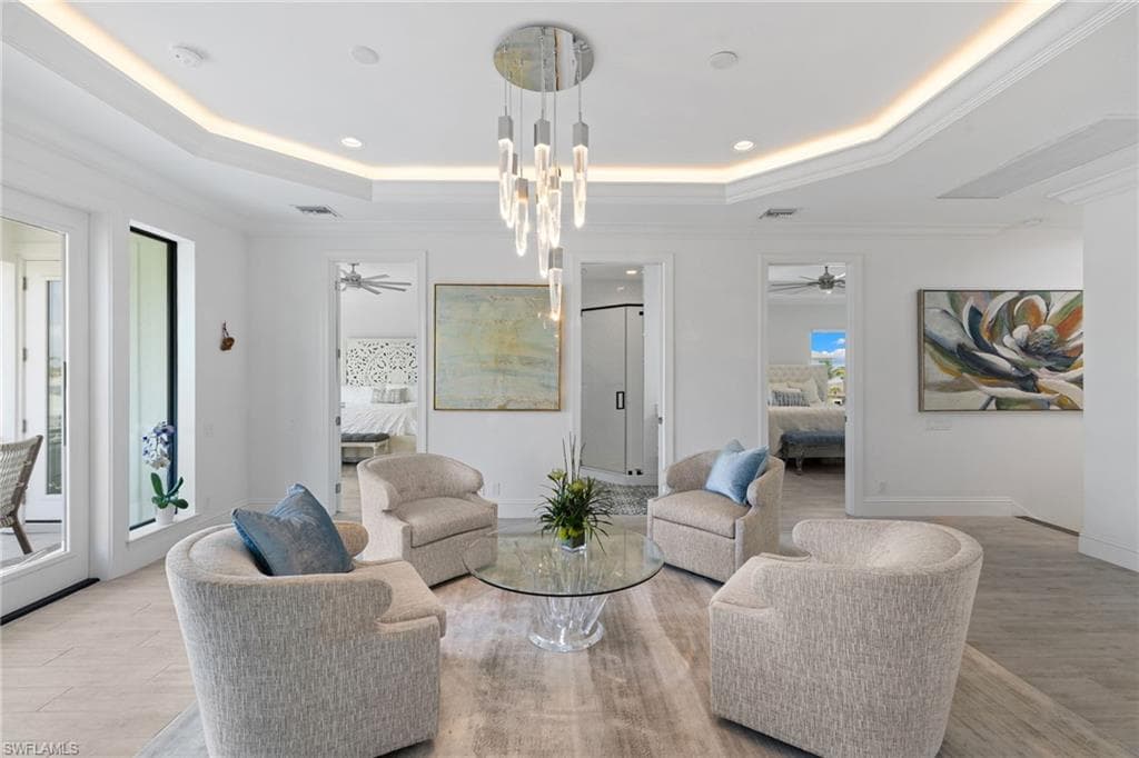 279 Heron Ave, Naples, FL 34108-20