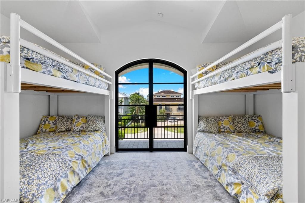 279 Heron Ave, Naples, FL 34108-29