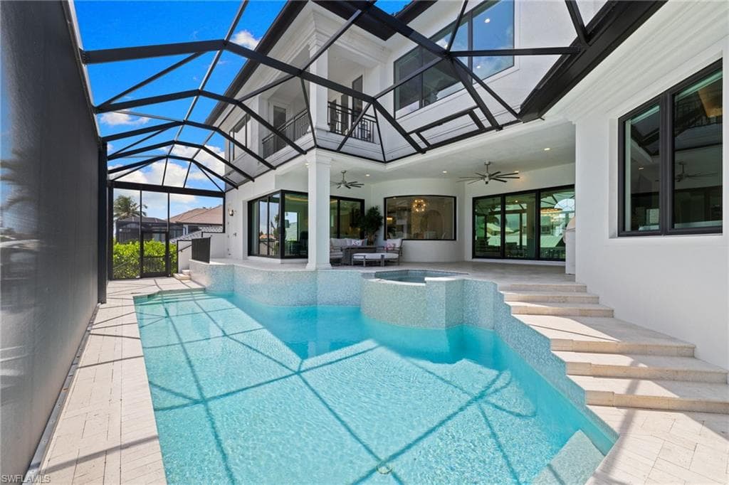 279 Heron Ave, Naples, FL 34108-38