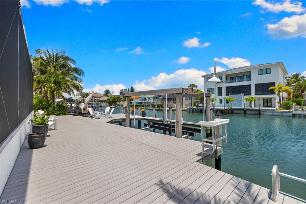 279 Heron Ave, Naples, FL 34108-39