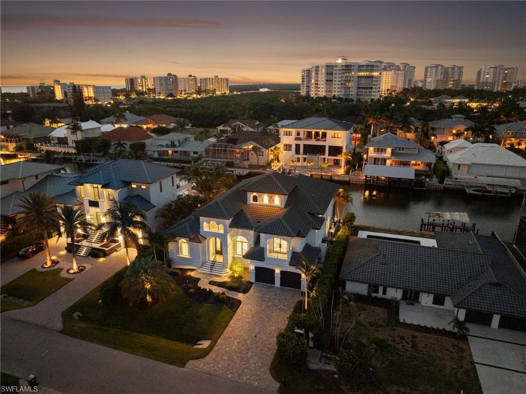 279 Heron Ave, Naples, FL 34108-49