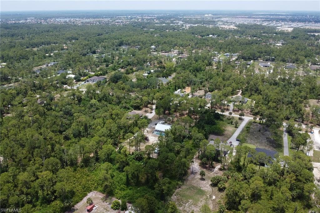 2070 20th Ave NE, Naples, FL 34120-7