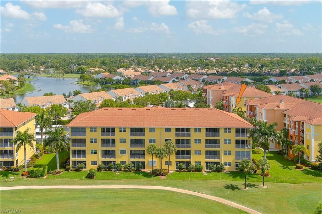 6820 Sterling Greens Pl 401, Naples, FL 34104-32