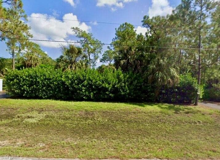 5281 Teak Wood Dr, Naples, FL 34119-1
