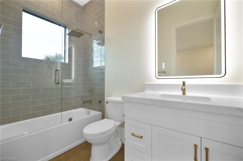 524 13th St SW, Naples, FL 34117-15