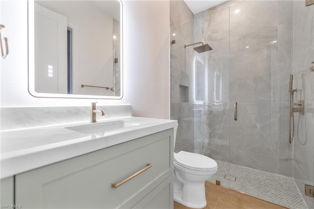 524 13th St SW, Naples, FL 34117-19