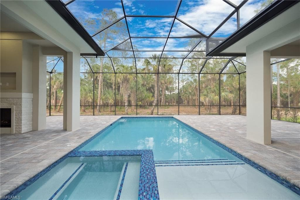 524 13th St SW, Naples, FL 34117-25