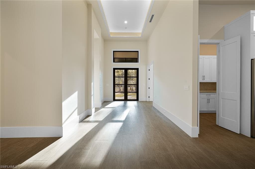 524 13th St SW, Naples, FL 34117-6