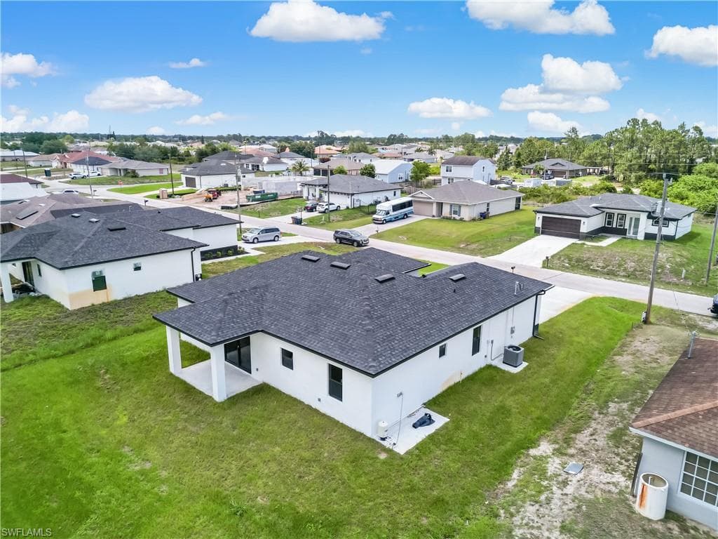 2811 27th St SW, Lehigh Acres, FL 33976-3