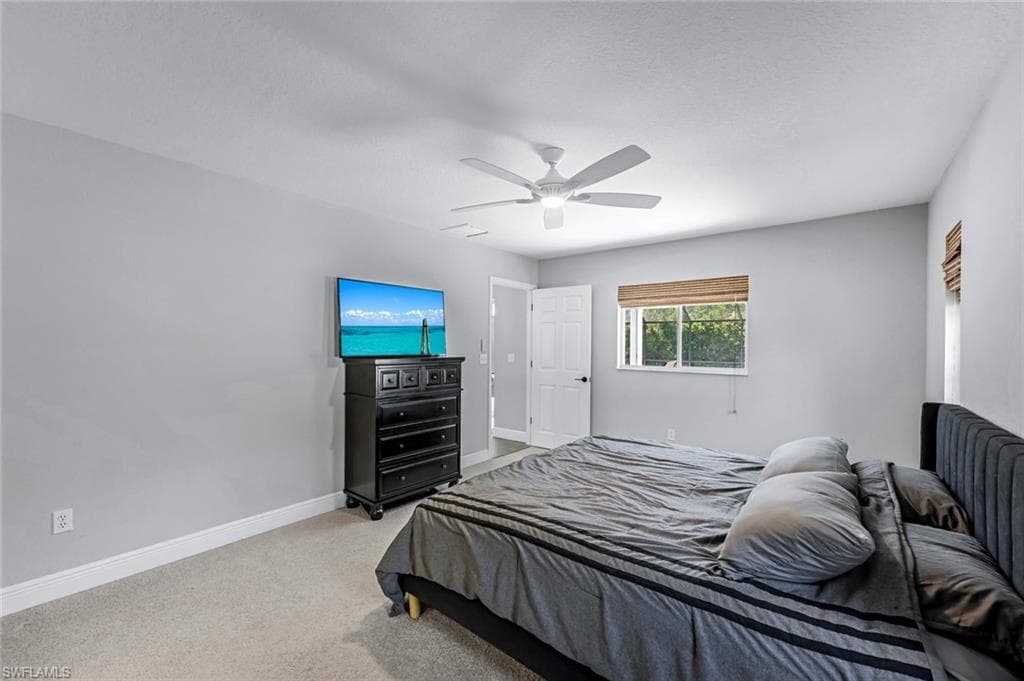 10268 Boca Cir, Naples, FL 34109-18