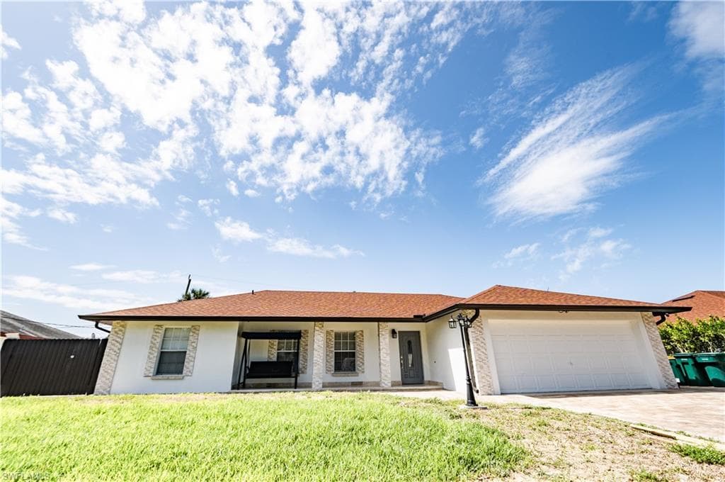 4924 20th Pl SW, Naples, FL 34116-1