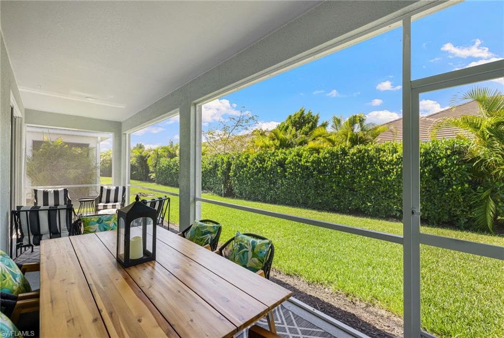 4665 Arboretum Cir 101, Naples, FL 34112-27