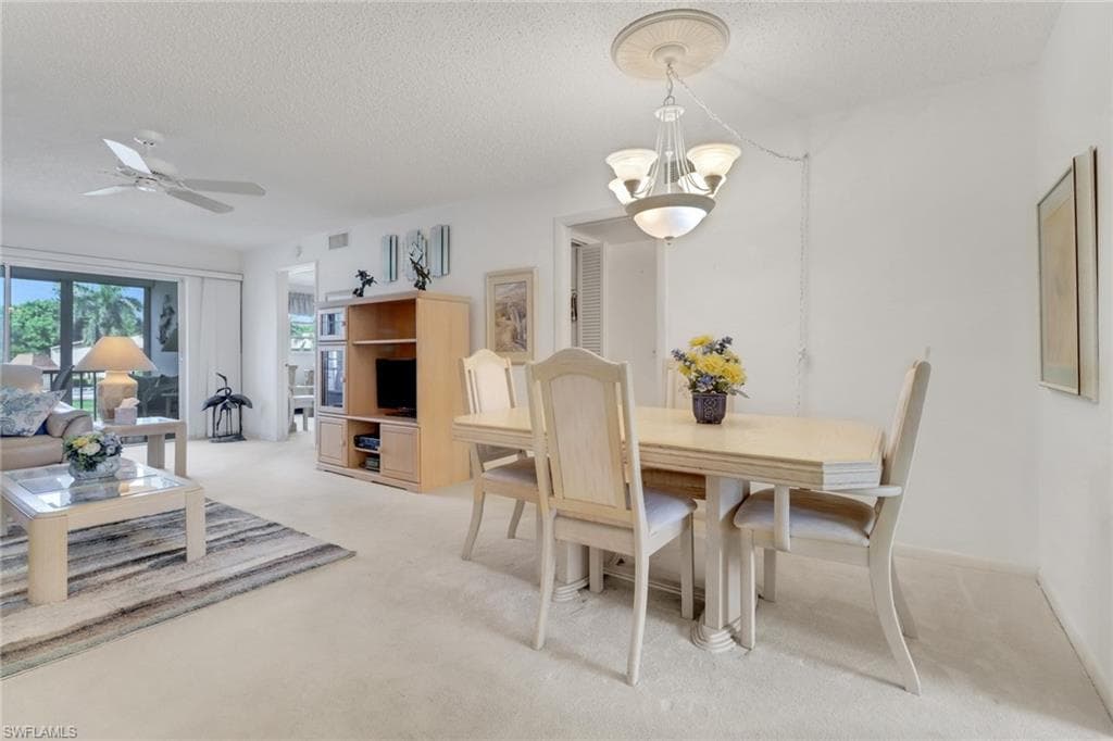 1020 Palm View Dr C203, Naples, FL 34110-9