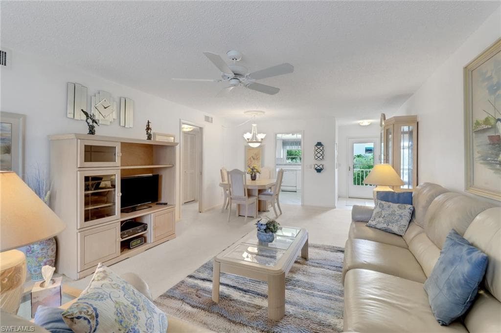 1020 Palm View Dr C203, Naples, FL 34110-12