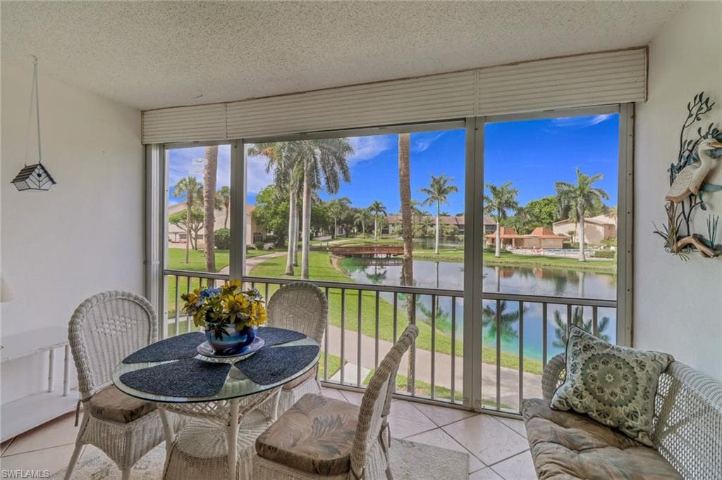 1020 Palm View Dr C203, Naples, FL 34110-24