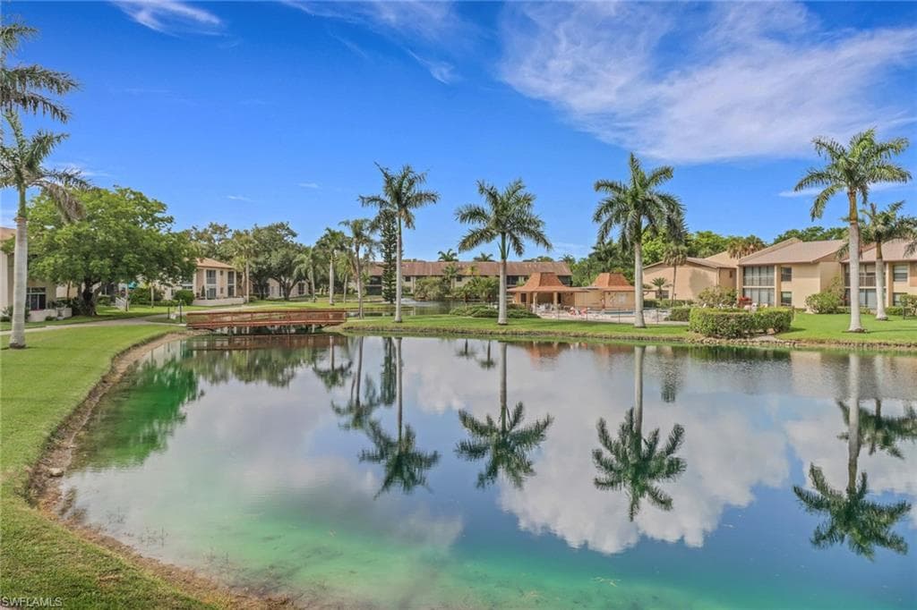 1020 Palm View Dr C203, Naples, FL 34110-27