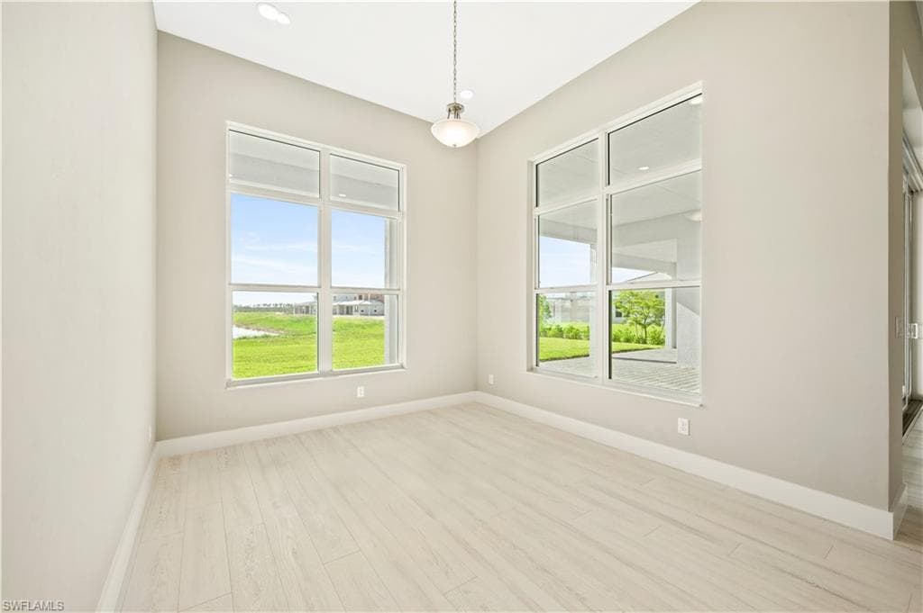 8766 Driftwood Dr, Naples, FL 34114-11