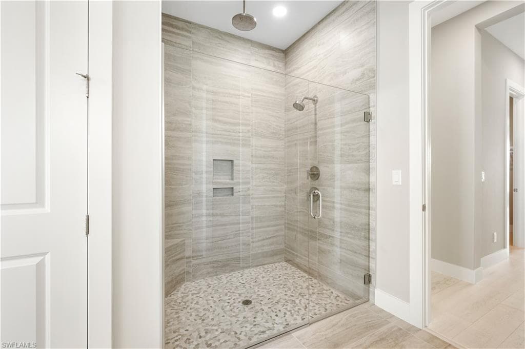 8766 Driftwood Dr, Naples, FL 34114-15