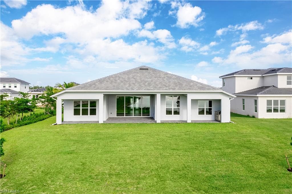 8766 Driftwood Dr, Naples, FL 34114-4