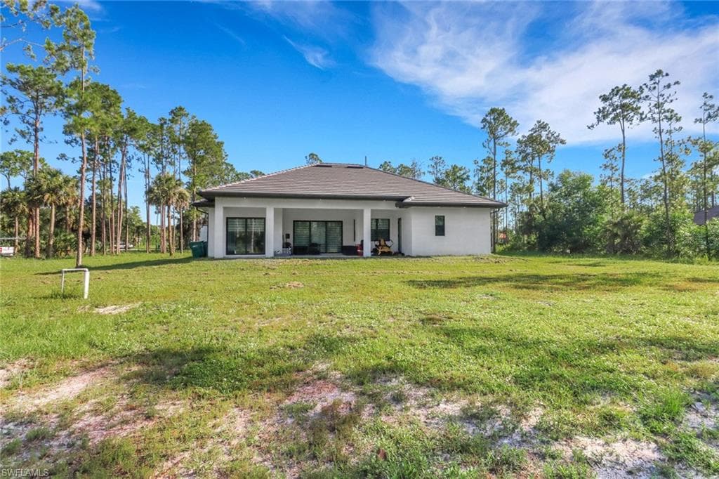 1314 47th Ave NE, Naples, FL 34120-25