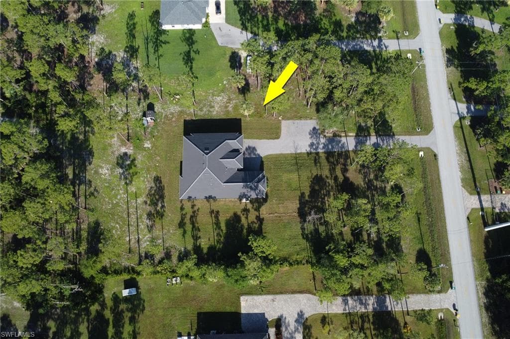 1314 47th Ave NE, Naples, FL 34120-30