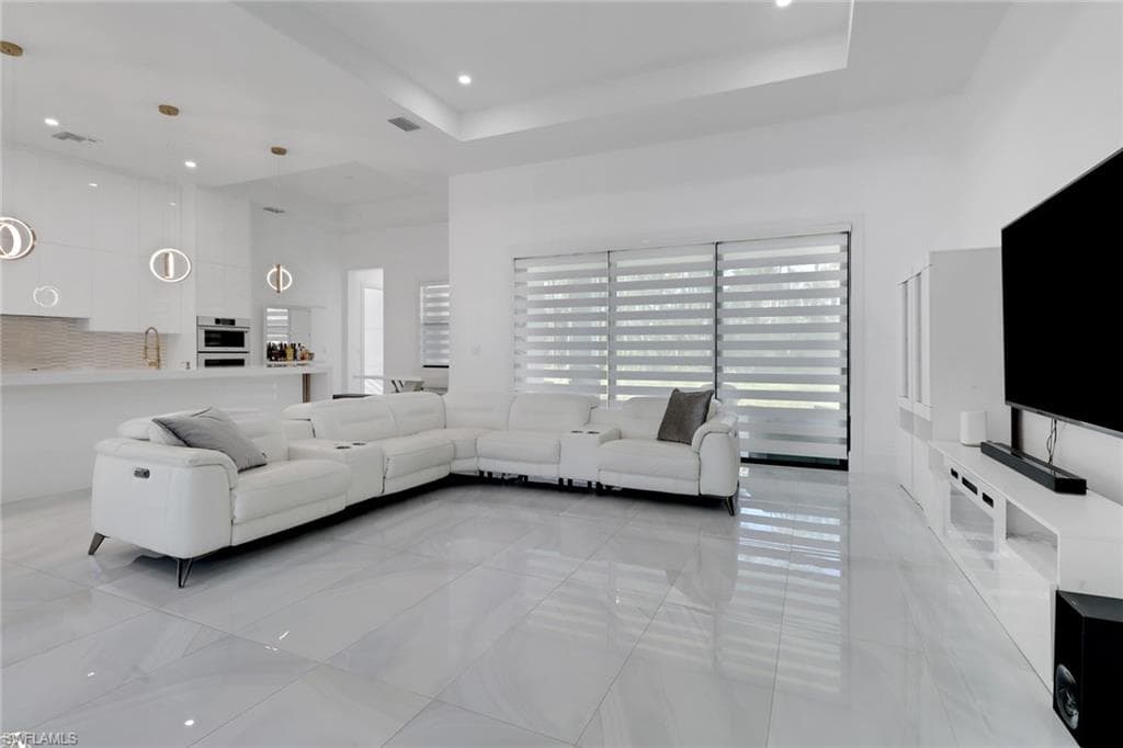 1314 47th Ave NE, Naples, FL 34120-4