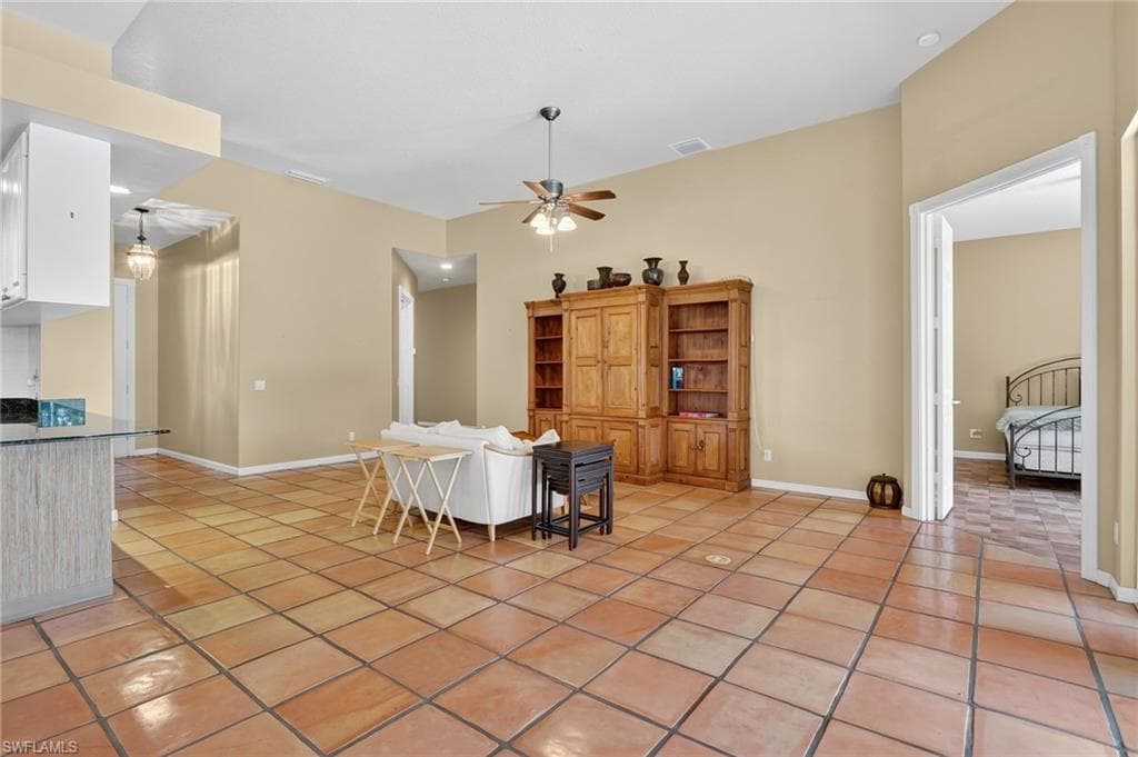 5902 Bermuda Ln, Naples, FL 34119-11
