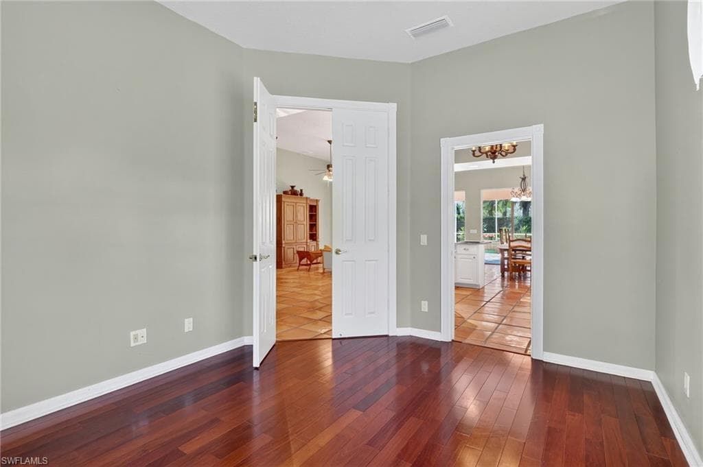 5902 Bermuda Ln, Naples, FL 34119-21