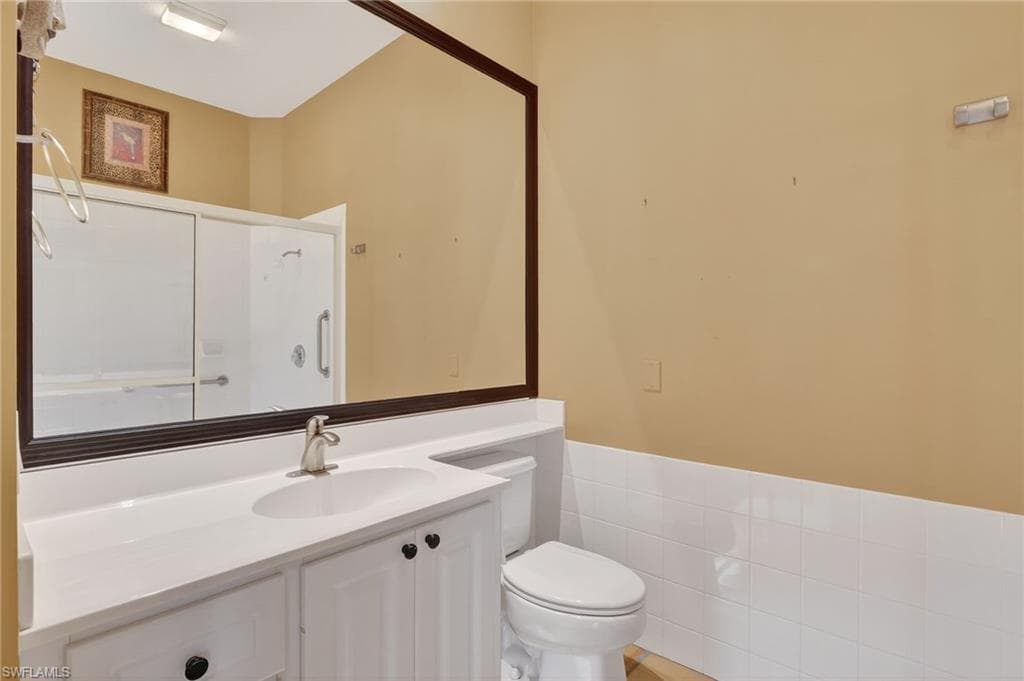 5902 Bermuda Ln, Naples, FL 34119-34