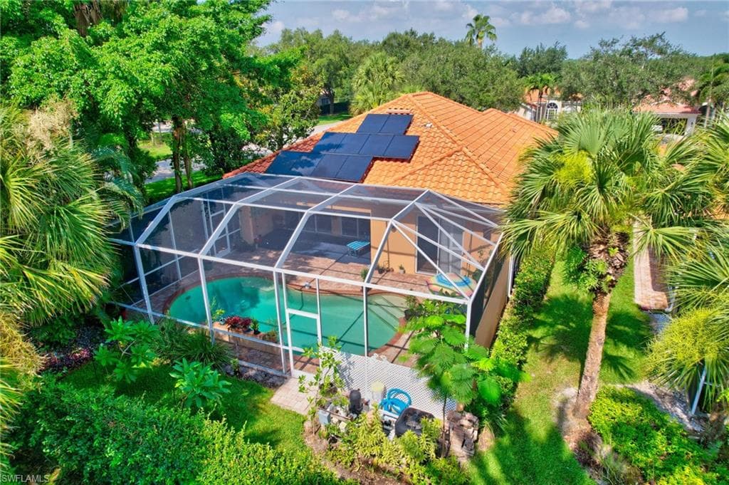 5902 Bermuda Ln, Naples, FL 34119-51