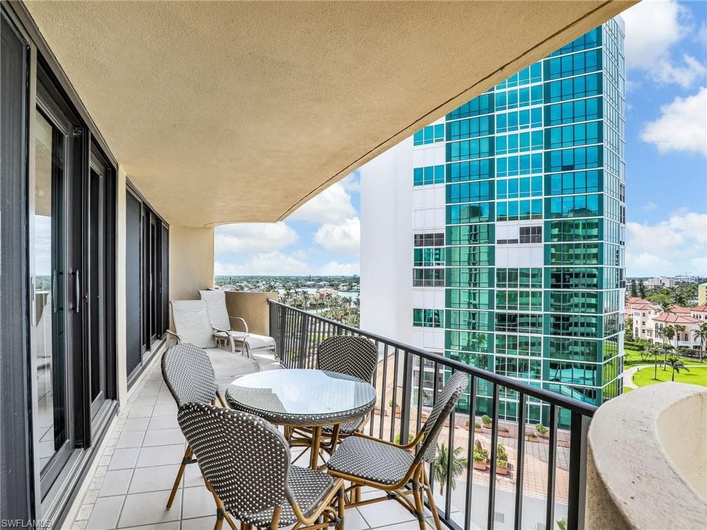 4001 Gulf Shore Blvd N 901, Naples, FL 34103-32