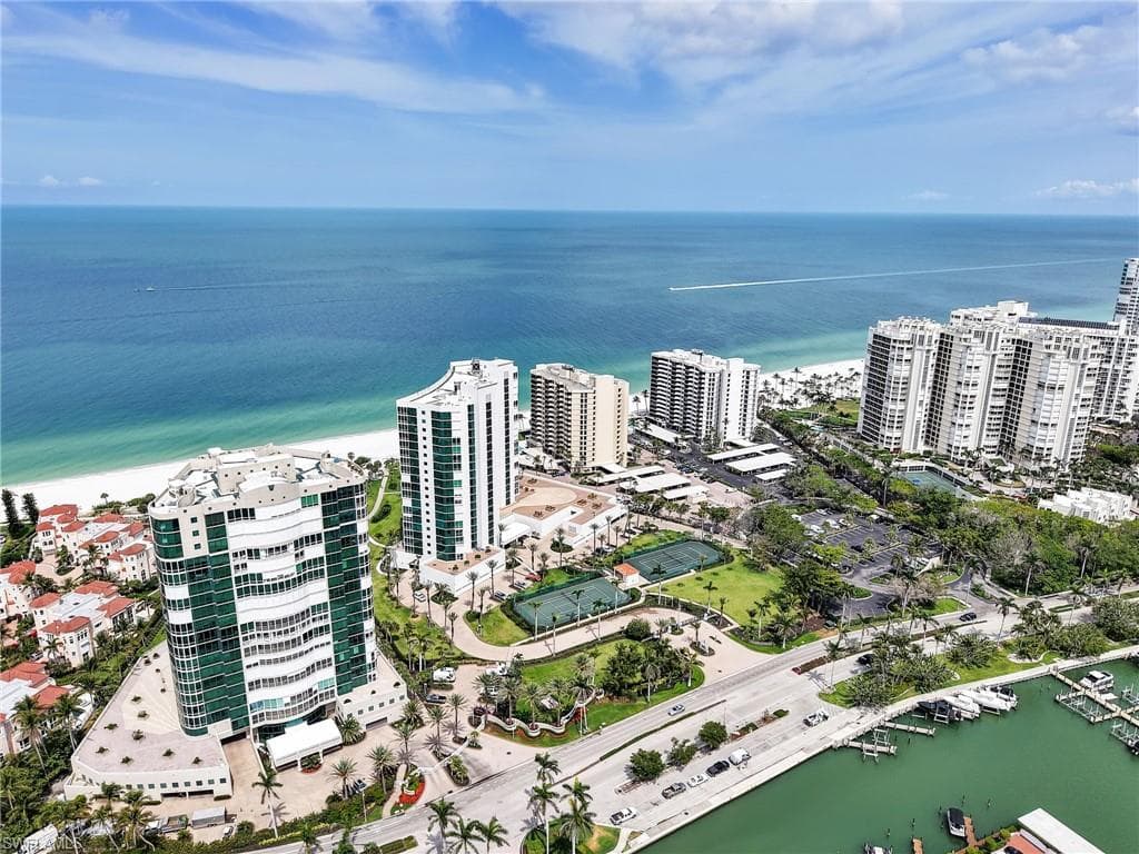 4001 Gulf Shore Blvd N 901, Naples, FL 34103-45